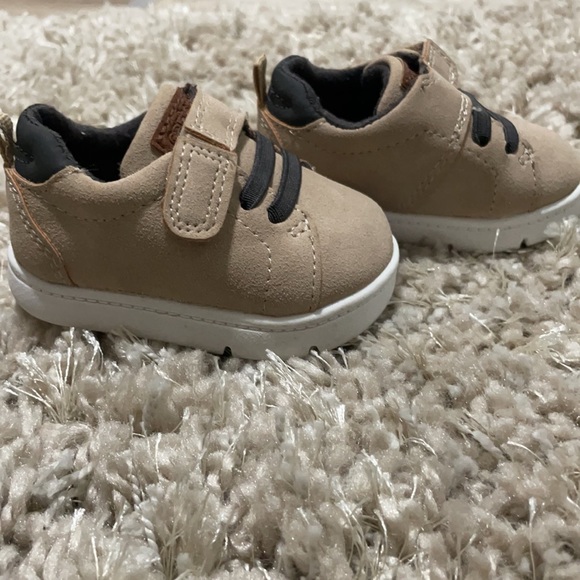 Carter’s Baby Sneakers - Picture 2 of 5